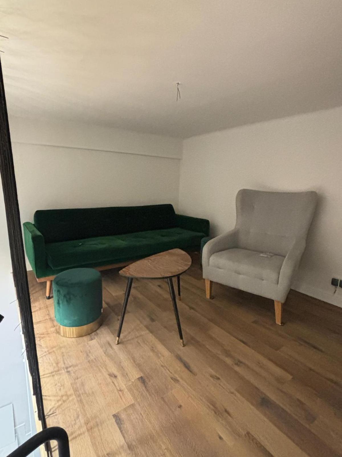 Shespace Apartrooms Kraków Exteriör bild
